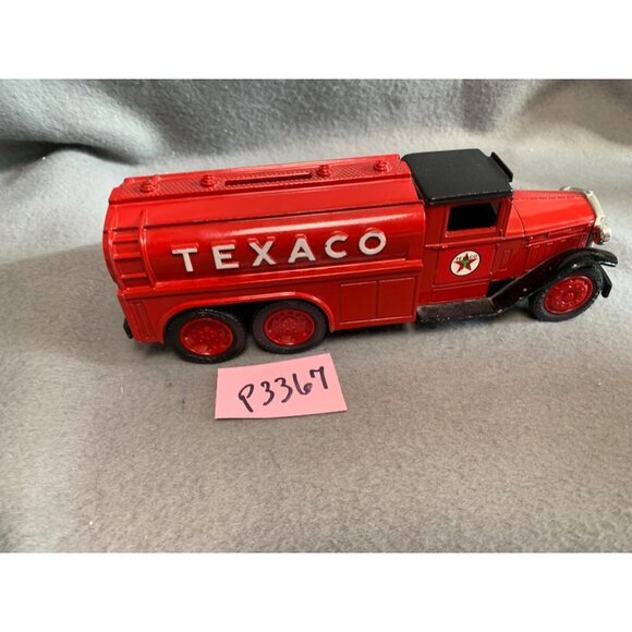Texaco 1930 Diamond T 1990 Edition Red Collectible Die-Cast Toy Truck Bank - Picture 11 of 11